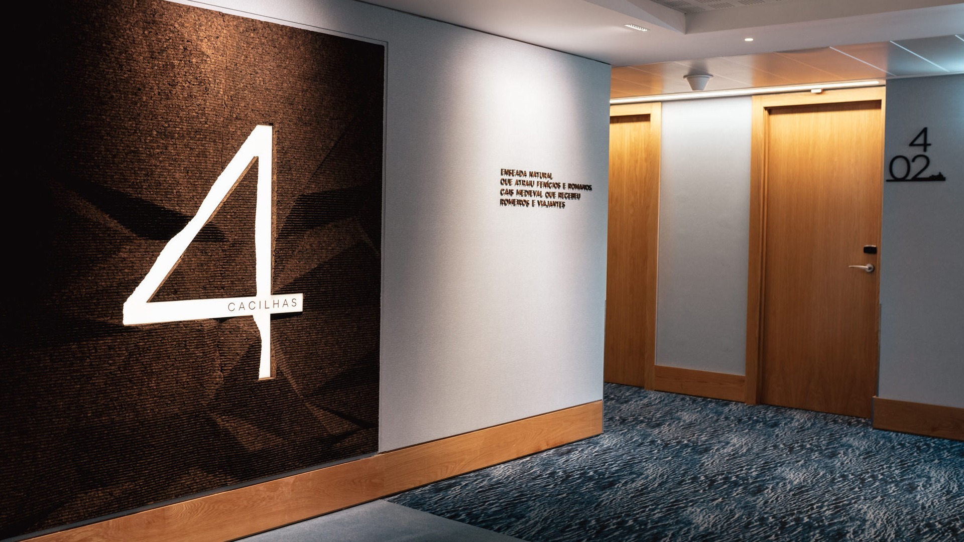 Hotel Mercure Product Image